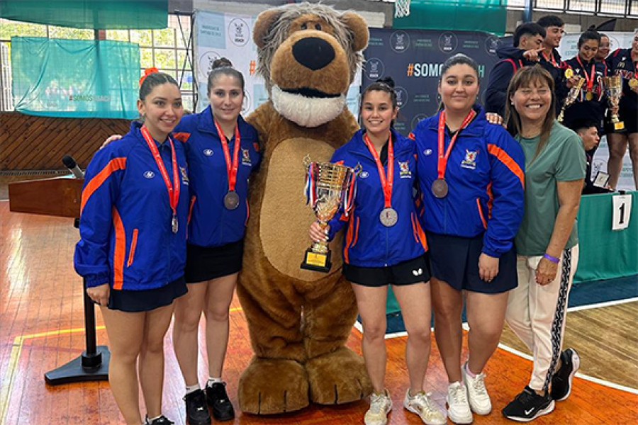 Selección femenina Tenis de mesa con usachín  