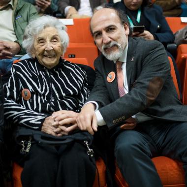 Inés Erazo junto al rector Rodrigo vidal