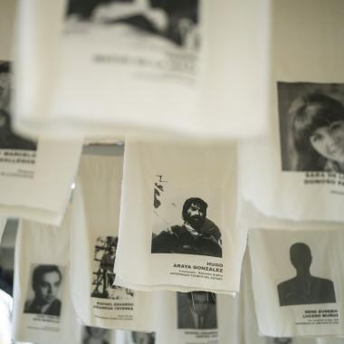 Imágenes conmemorativas de los desaparecidos y ejecutados políticos de la comunidad UTE-USACH