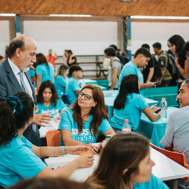 Entrega de credenciales en Gimnasio Usach