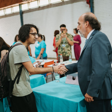 Entrega de credenciales en Gimnasio Usach