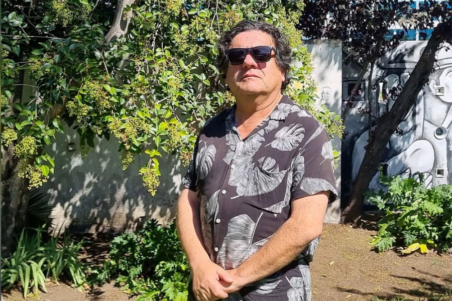 En la fotografía aparece le Dr. Domingo Román