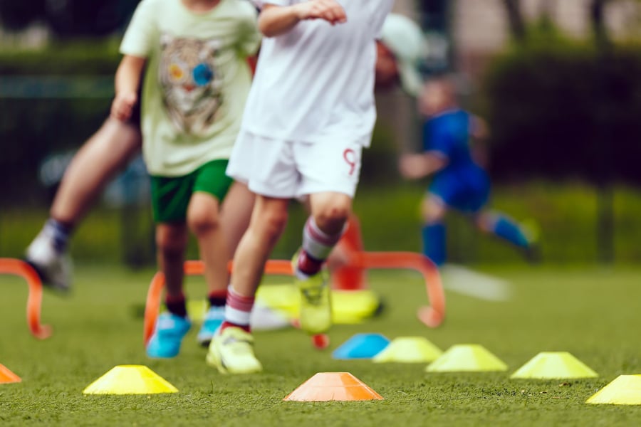 Niños entrenando 